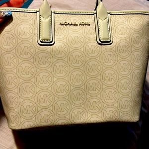 Michael Kors Tote